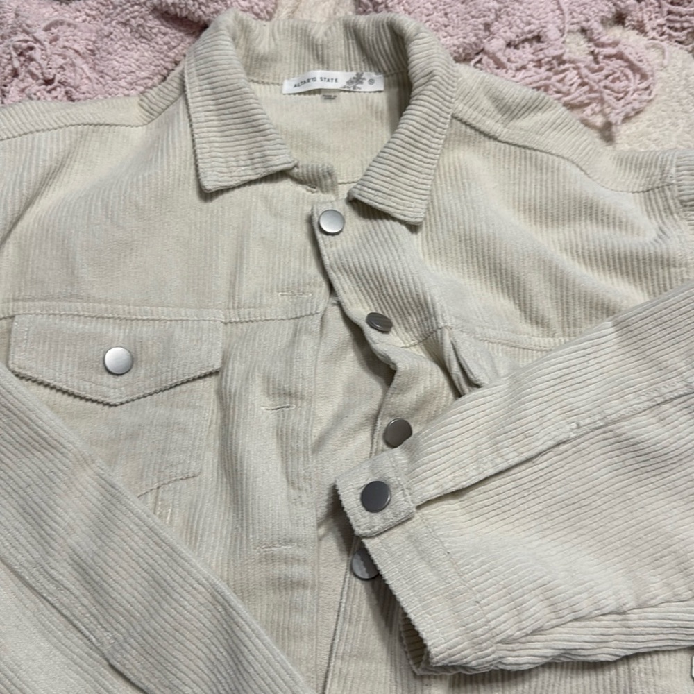 Cute chewed hem cord shacket